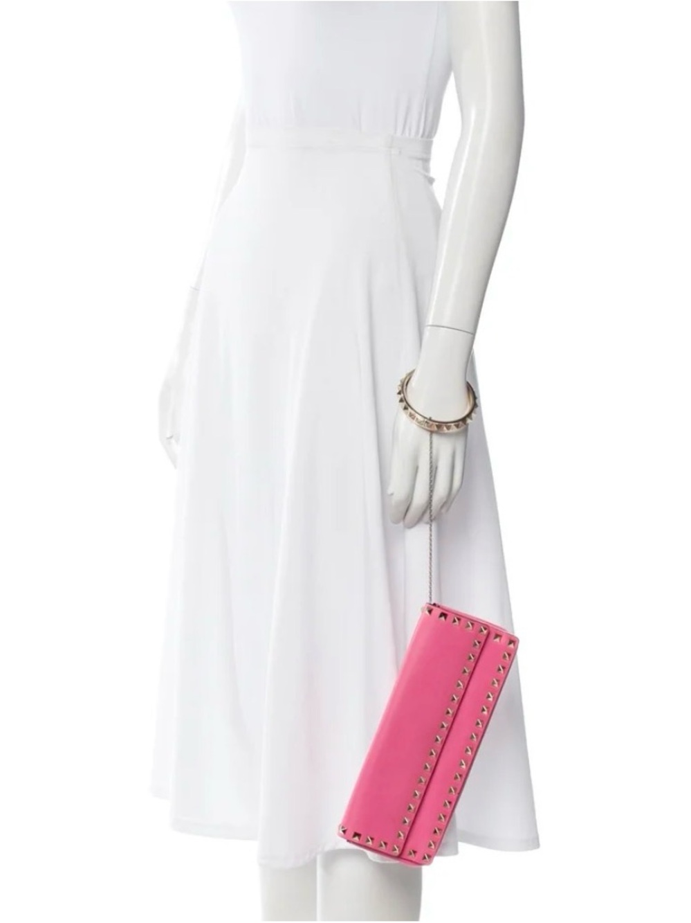 Like New Valentino Garavani Hot Pink Leather Rockstud Clutch 1595